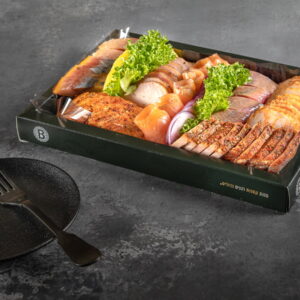 מגש דגים כבושים ומעושנים